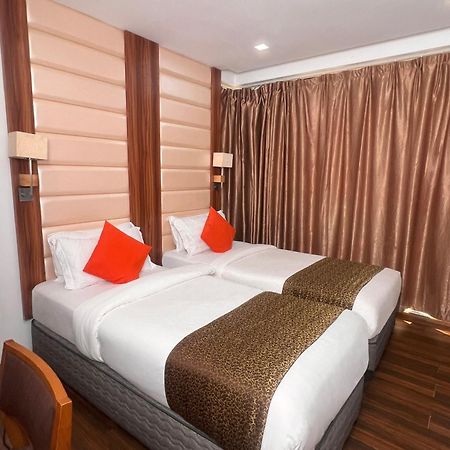 Hotel Dreams Grand Hulhumale Esterno foto