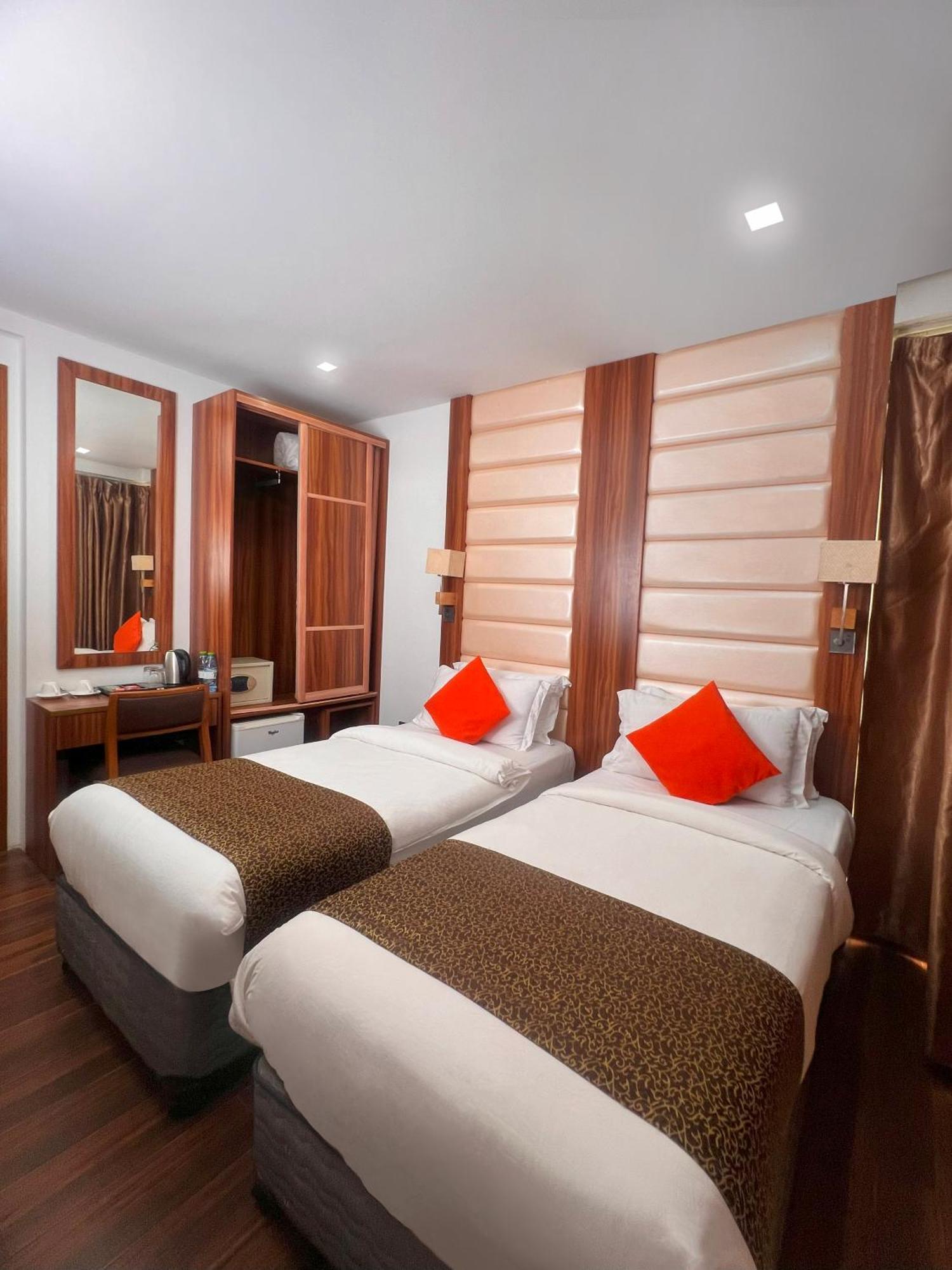Hotel Dreams Grand Hulhumale Esterno foto